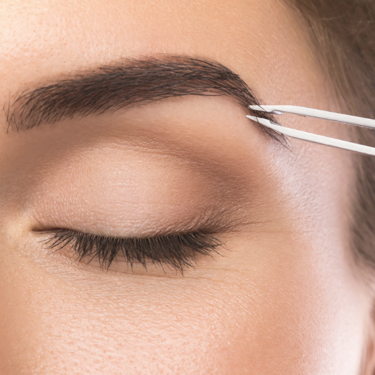 Sourcils Création de ligne (à la pince) image